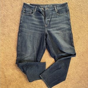 American Eagle Curvy Mom Jeans